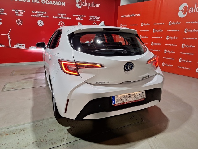 Toyota Corolla 125H Business E-CVT 90 kW (122 CV)