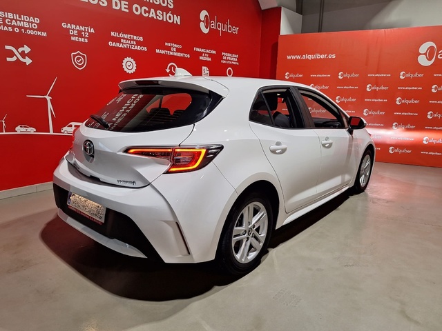 Toyota Corolla 125H Business E-CVT 90 kW (122 CV)