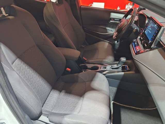 Toyota Corolla 125H Business E-CVT 90 kW (122 CV)