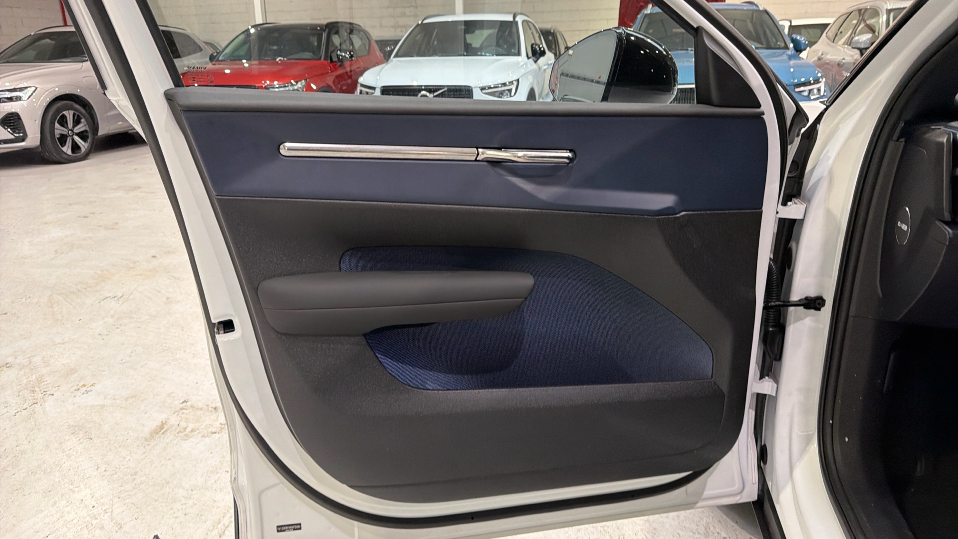 Volvo EX30 segunda mano 105689981 - 24