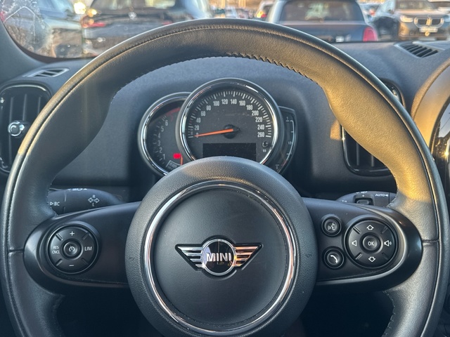 fotoG 11 del MINI MINI Countryman Cooper 100 kW (136 CV) 136cv Gasolina del 2020 en Madrid