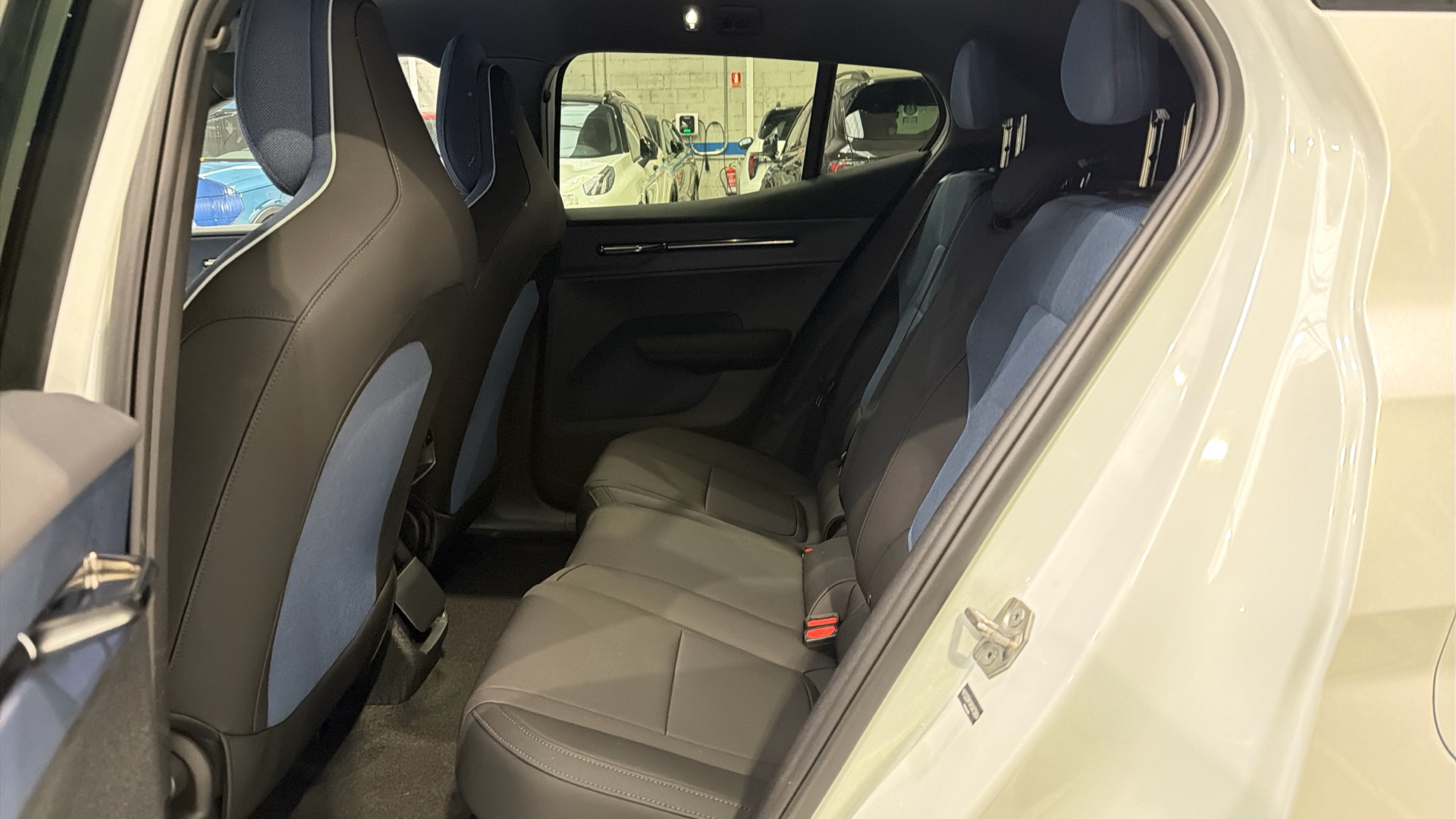 Volvo EX30 segunda mano 105889332 - 6