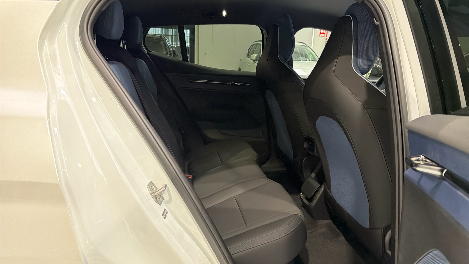 Volvo EX30 segunda mano 105889332 - 27