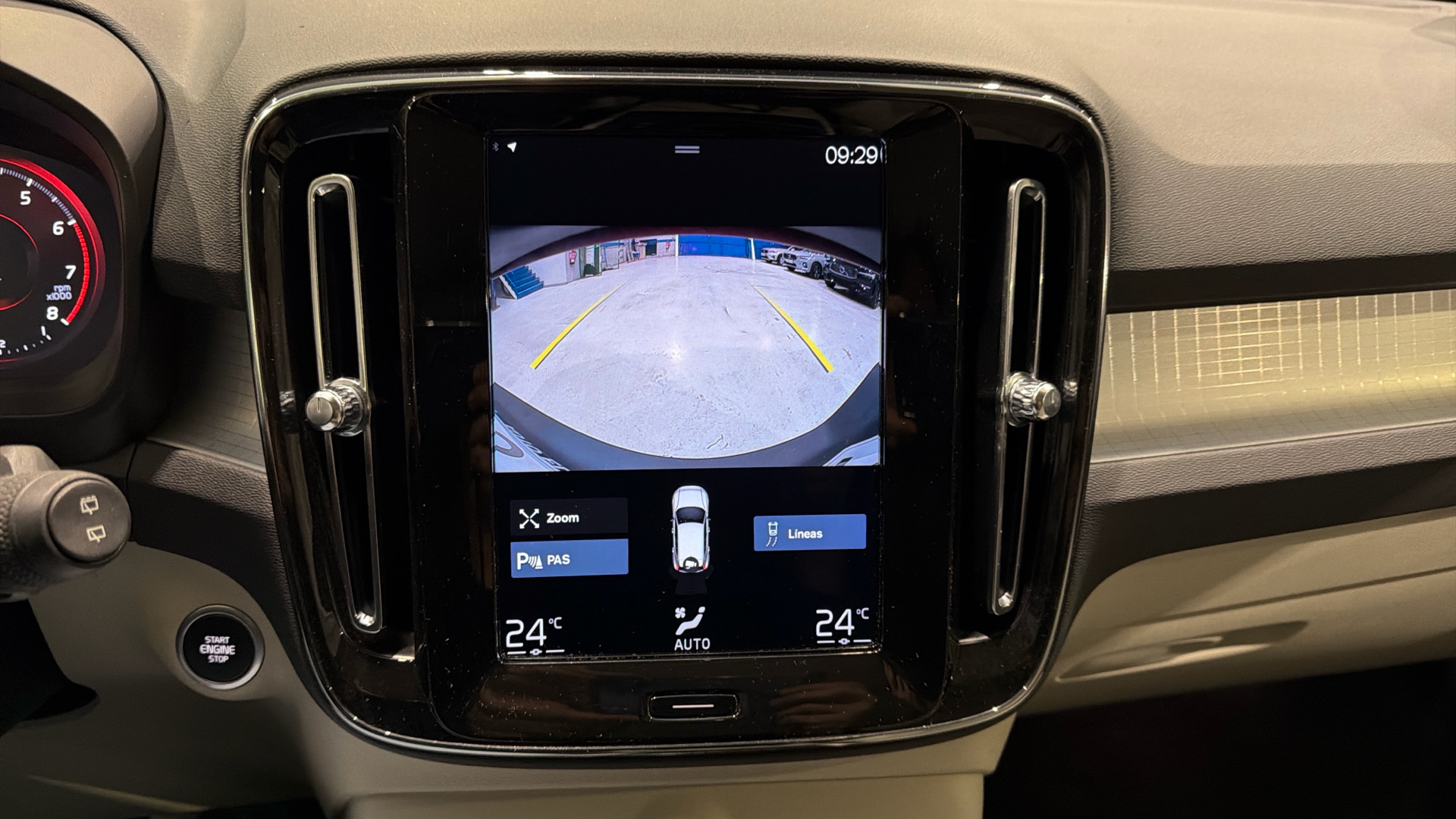 Volvo XC40 segunda mano 106105011 - 16