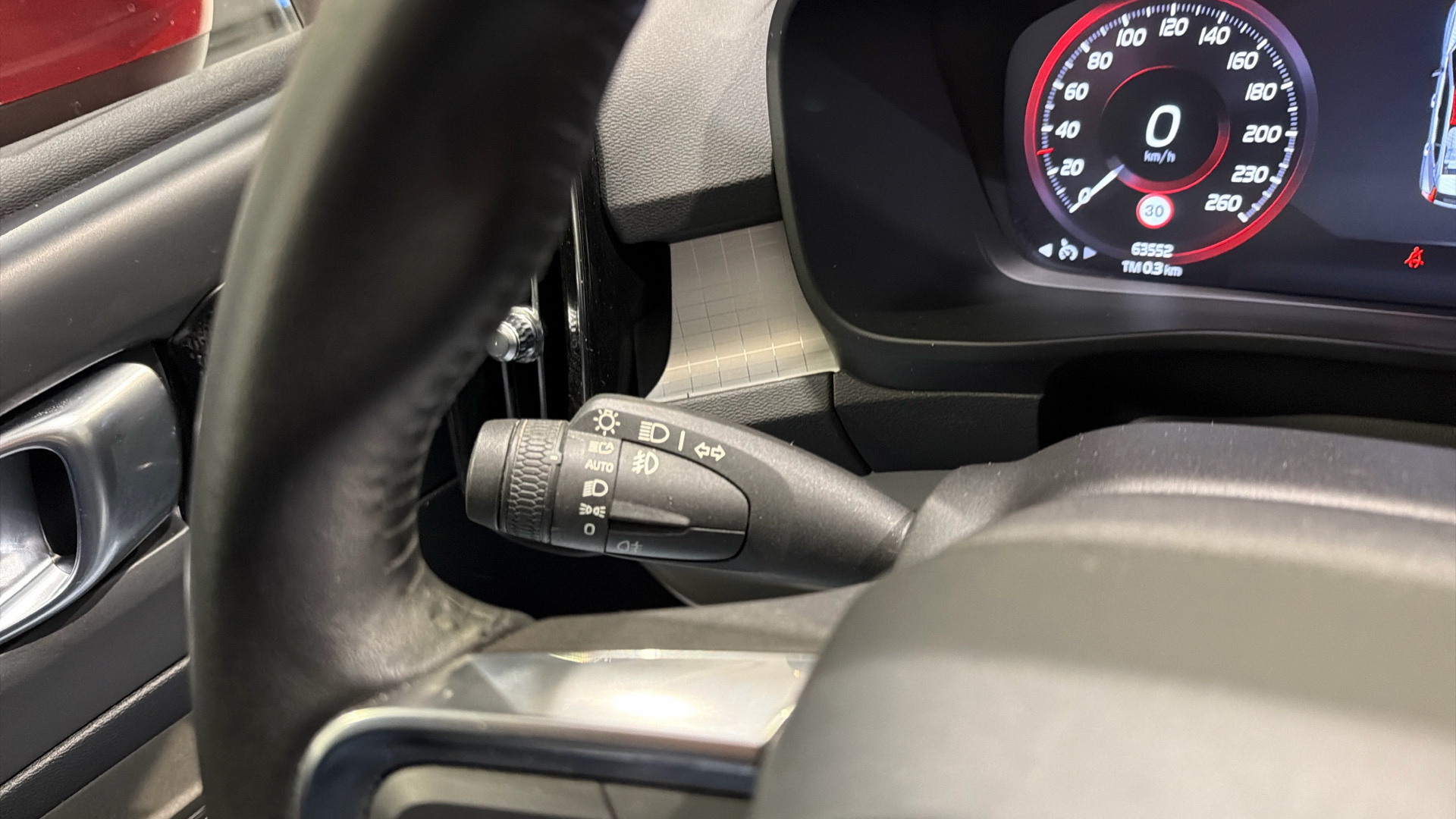 Volvo XC40 segunda mano 106105011 - 17