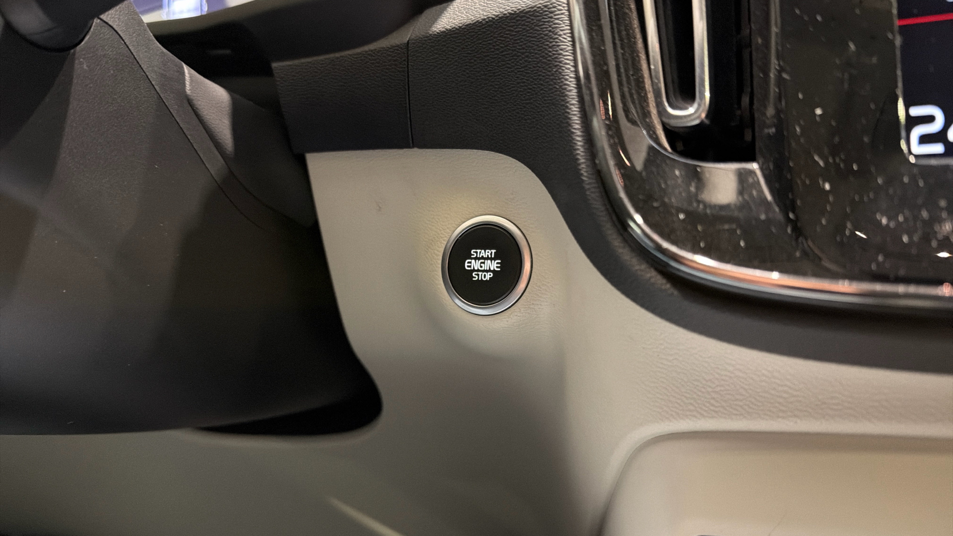 Volvo XC40 segunda mano 106105011 - 24