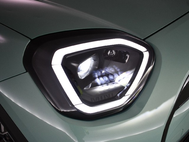 fotoG 13 del MINI MINI Aceman E 135 kW (184 CV) 184cv Eléctrico del 2025 en Madrid