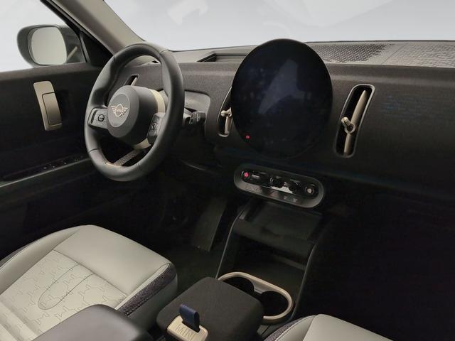 fotoG 7 del MINI MINI Countryman C 125 kW (170 CV) 170cv Gasolina del 2024 en Málaga