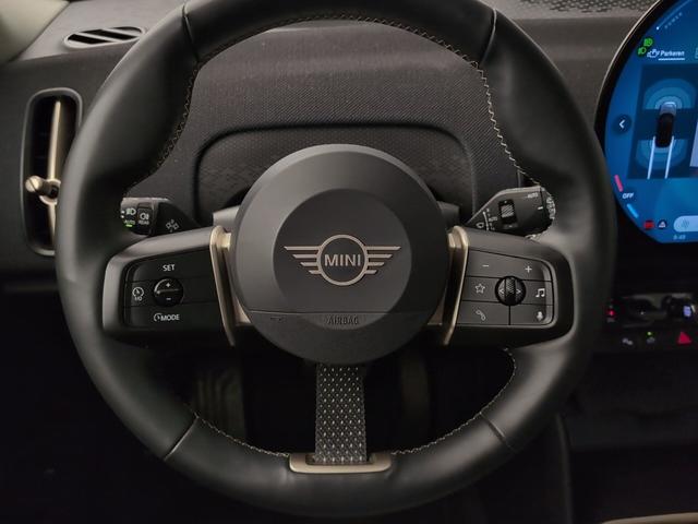 fotoG 17 del MINI MINI Countryman C 125 kW (170 CV) 170cv Gasolina del 2024 en Málaga