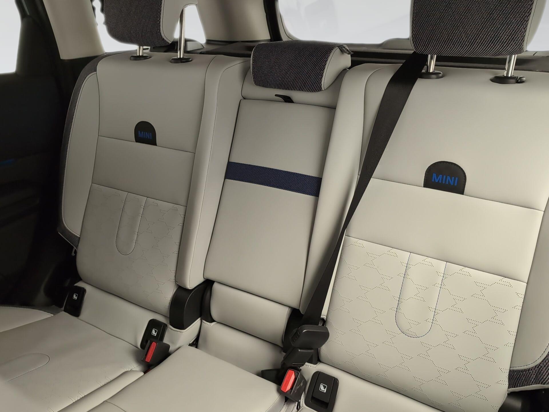 fotoG 8 del MINI MINI Countryman C 125 kW (170 CV) 170cv Gasolina del 2024 en Málaga