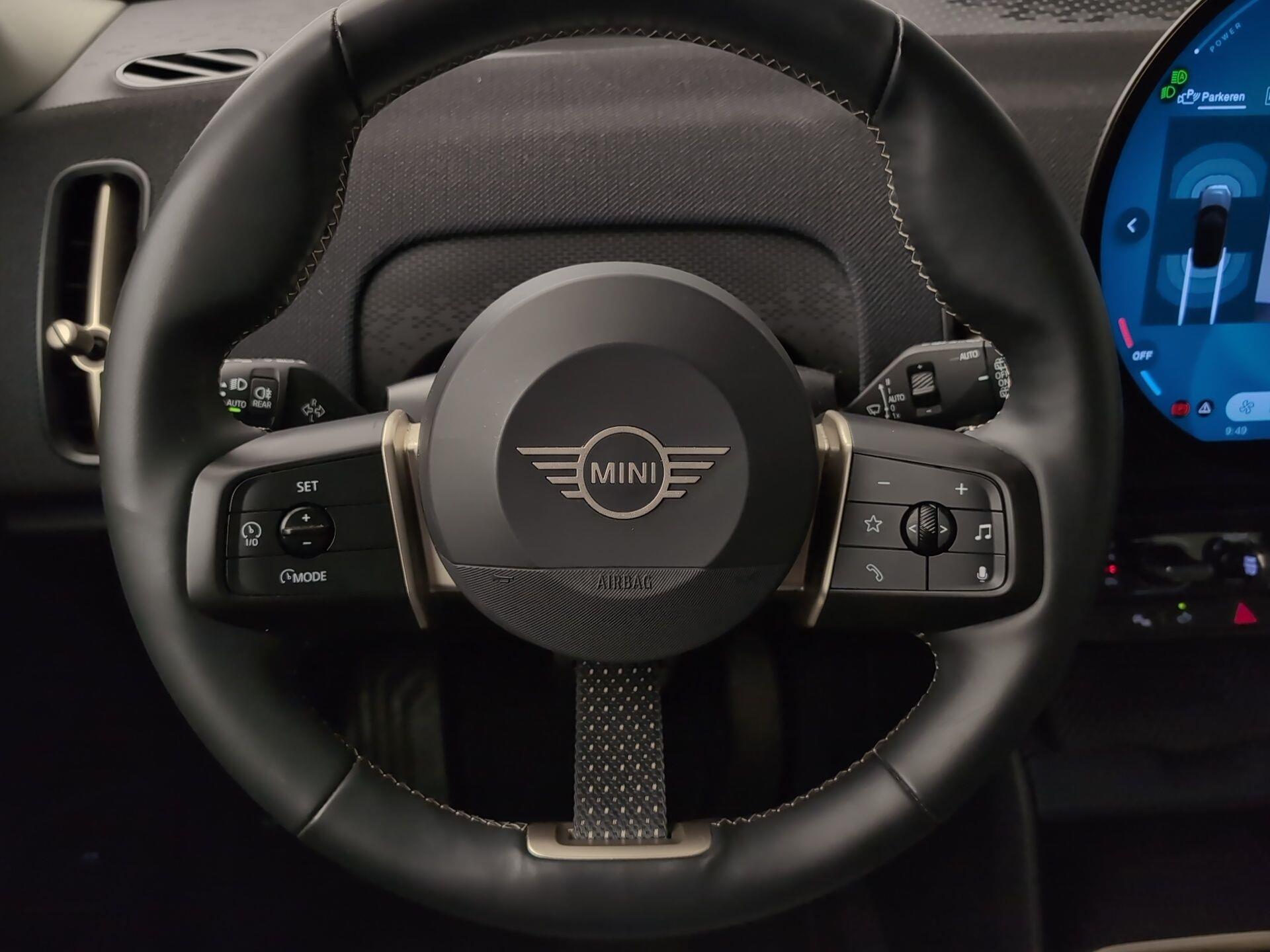 fotoG 17 del MINI MINI Countryman C 125 kW (170 CV) 170cv Gasolina del 2024 en Málaga