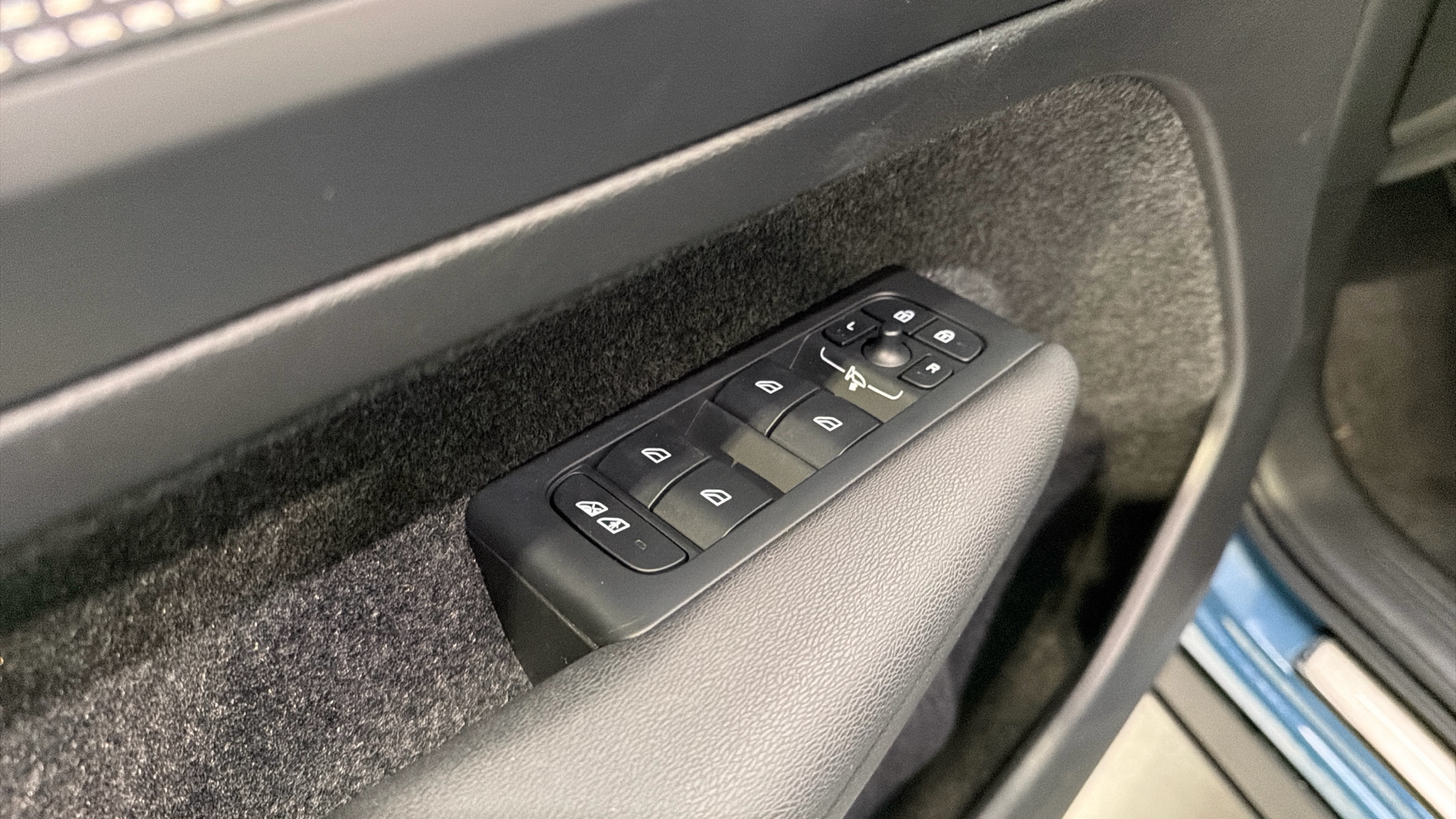 Volvo XC40 segunda mano 107012936 - 22 Volvo XC40 segunda mano 107012936 - 22