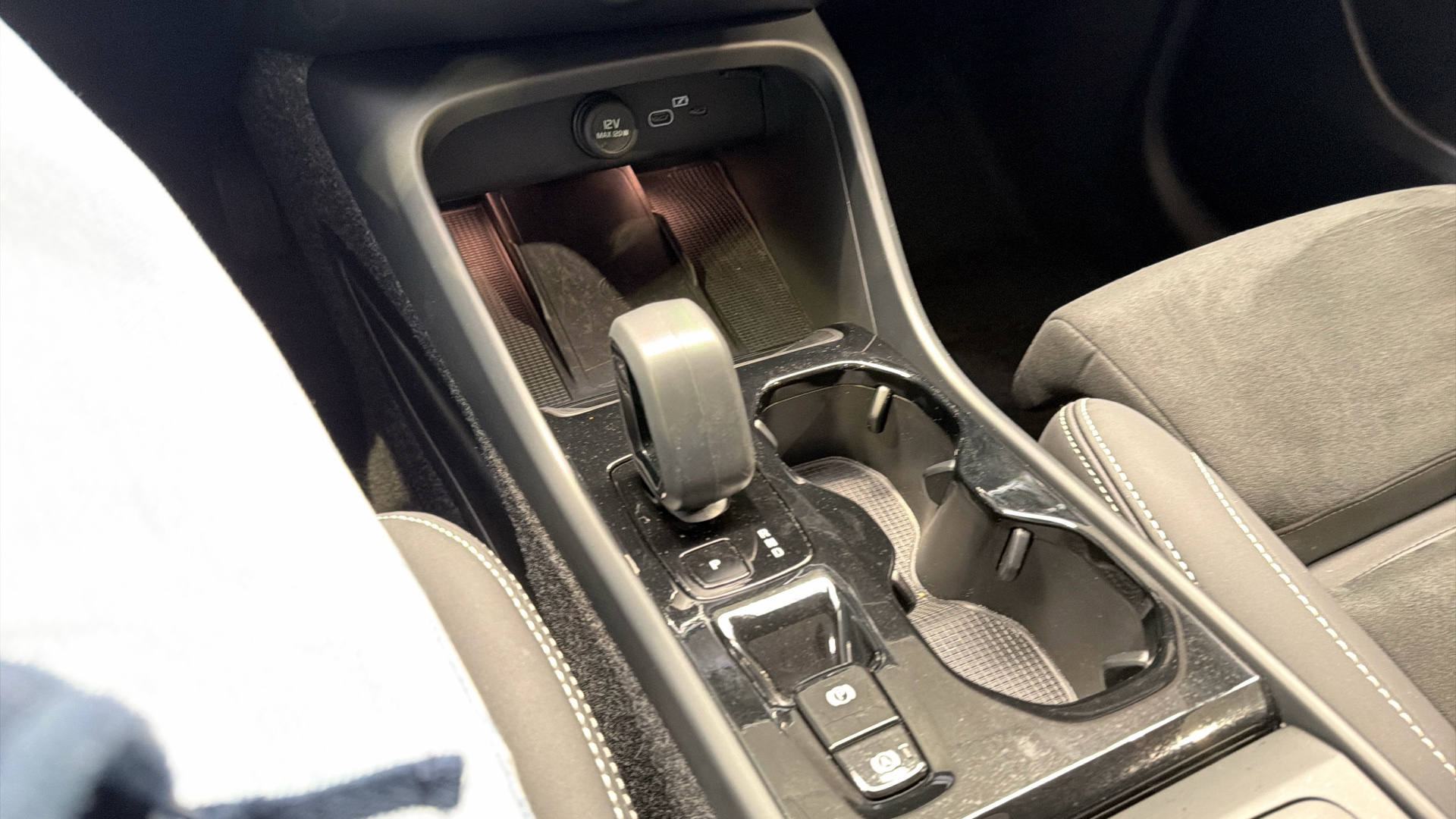 Volvo XC40 segunda mano 107012936 - 24 Volvo XC40 segunda mano 107012936 - 24