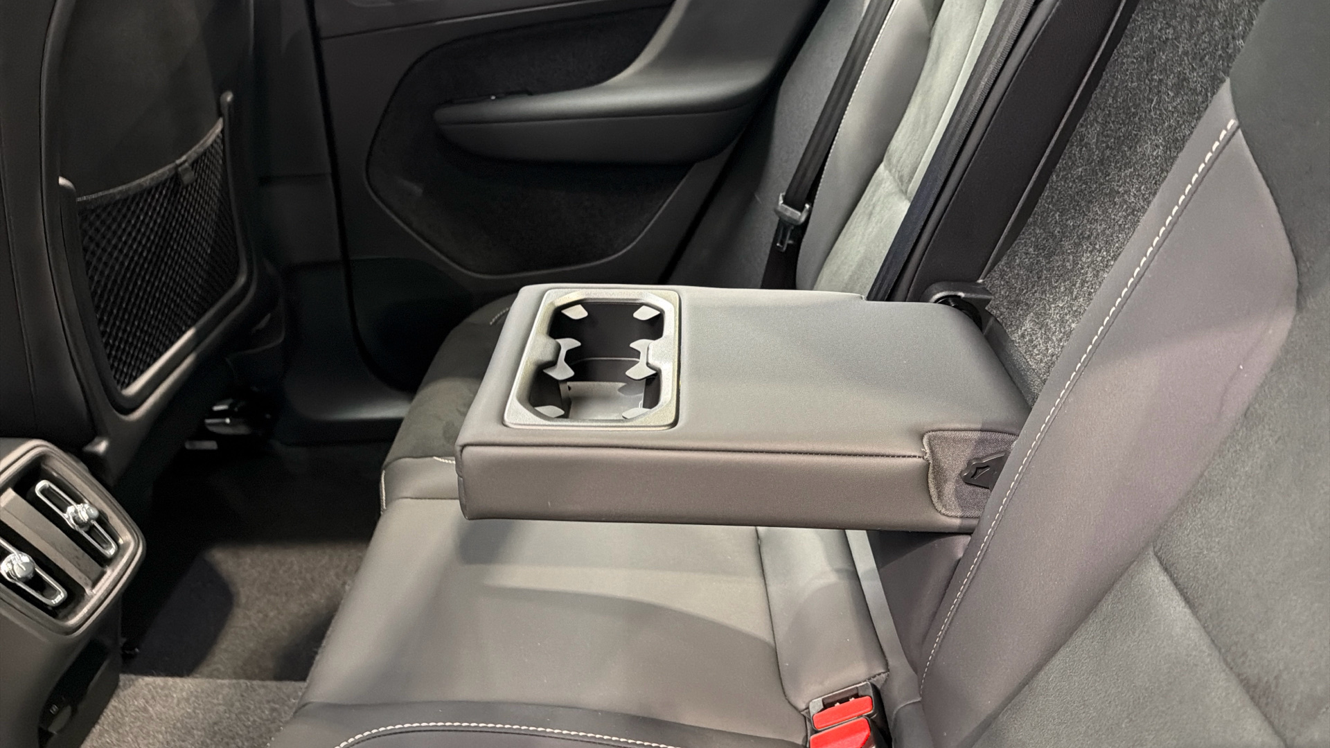 Volvo XC40 segunda mano 107012936 - 31 Volvo XC40 segunda mano 107012936 - 31