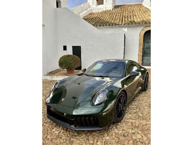 Porsche 911 Carrera GTS Coupe 398 kW (541 CV)