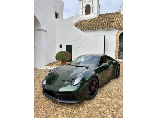 Porsche 911 Carrera GTS Coupe 398 kW (541 CV)