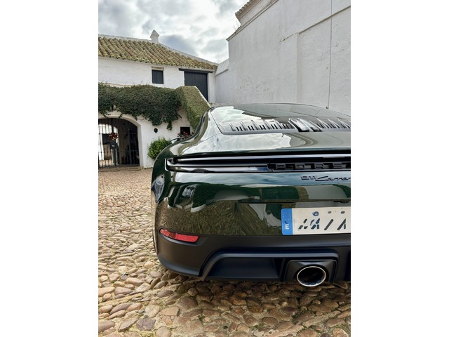 Porsche 911 Carrera GTS Coupe 398 kW (541 CV)