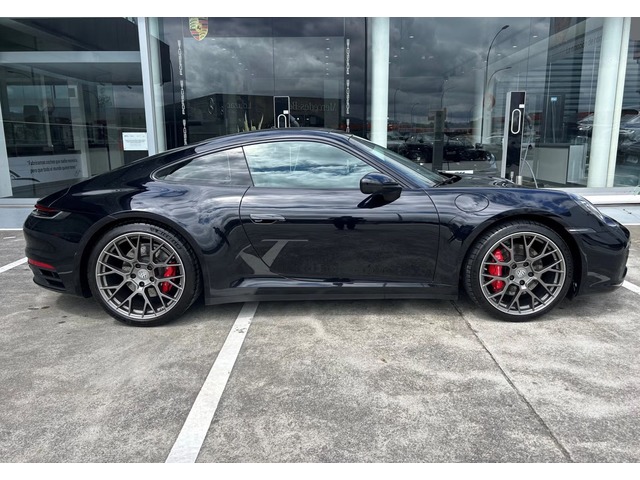 Porsche 911 Carrera 4S Coupe 331 kW (450 CV)