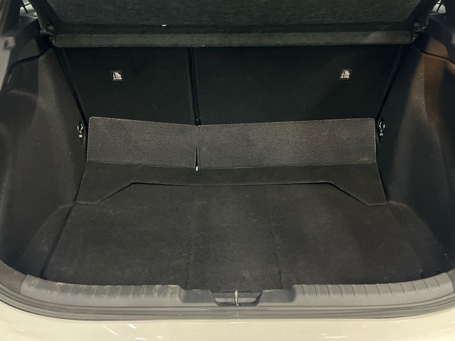 Toyota Corolla 1.8 125H Business Plus E-CVT 90 kW (122 CV)