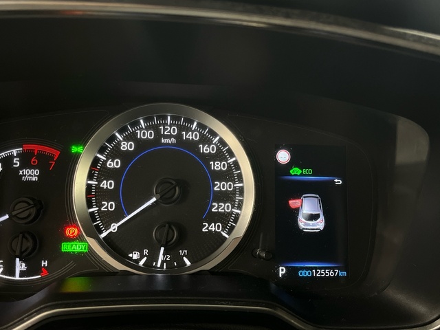 Toyota Corolla 1.8 125H Business Plus E-CVT 90 kW (122 CV)