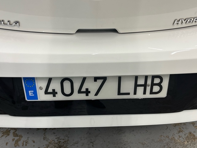 Toyota Corolla 1.8 125H Business Plus E-CVT 90 kW (122 CV)