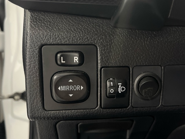 Toyota Auris 140H Hybrid Touring Sports Business 100 kW (136 CV)