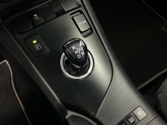 Toyota Auris 140H Hybrid Touring Sports Business 100 kW (136 CV)