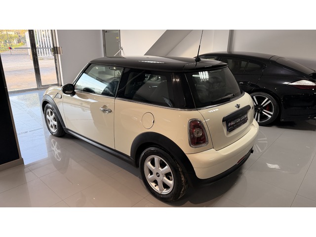 MINI MINI Cooper One 70 kW (95 CV)