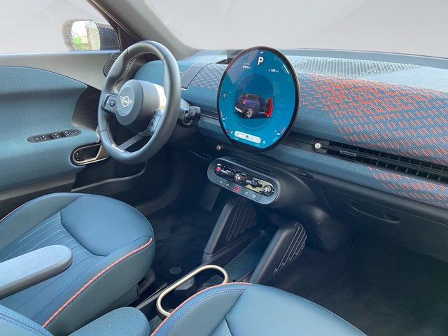 fotoG 7 del MINI MINI Aceman E 135 kW (184 CV) 184cv Eléctrico del 2024 en Girona