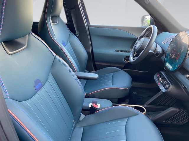 fotoG 12 del MINI MINI Aceman E 135 kW (184 CV) 184cv Eléctrico del 2024 en Girona