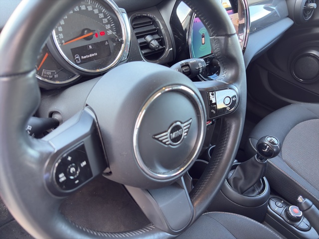 fotoG 15 del MINI MINI Cooper 5 Puertas 100 kW (136 CV) 136cv Gasolina del 2021 en Alicante