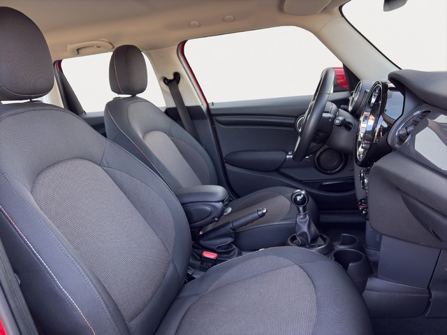 fotoG 20 del MINI MINI Cooper 5 Puertas 100 kW (136 CV) 136cv Gasolina del 2021 en Alicante