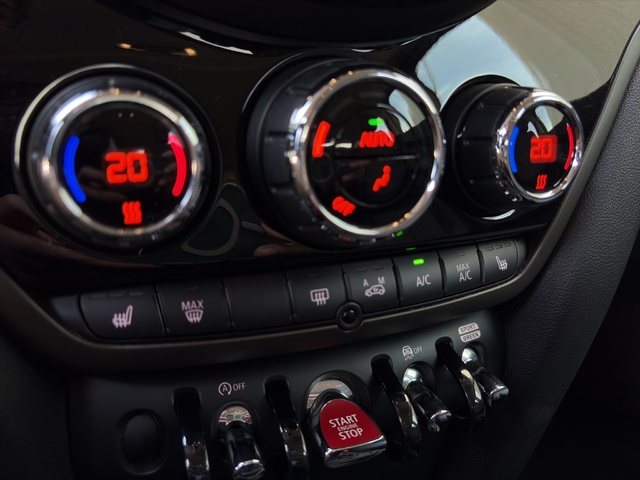 fotoG 16 del MINI MINI Countryman Cooper 100 kW (136 CV) 136cv Gasolina del 2022 en Alicante