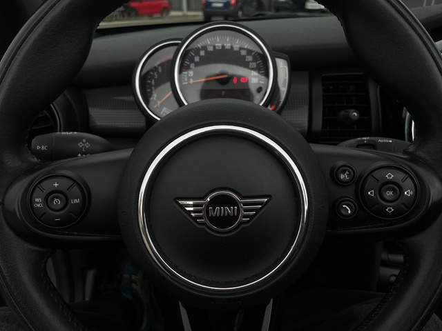 fotoG 16 del MINI MINI Cooper Cabrio 100 kW (136 CV) 136cv Gasolina del 2020 en Alicante