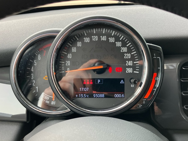 fotoG 18 del MINI MINI Cooper 5 Puertas 100 kW (136 CV) 136cv Gasolina del 2022 en León