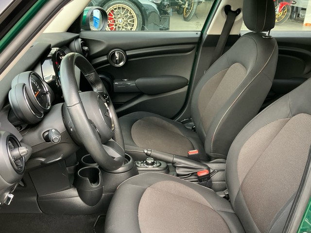 fotoG 20 del MINI MINI Cooper 5 Puertas 100 kW (136 CV) 136cv Gasolina del 2022 en León