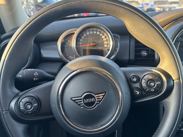 fotoG 11 del MINI MINI Cooper 100 kW (136 CV) 136cv Gasolina del 2019 en Madrid