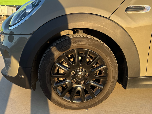 fotoG 12 del MINI MINI Cooper 100 kW (136 CV) 136cv Gasolina del 2019 en Madrid