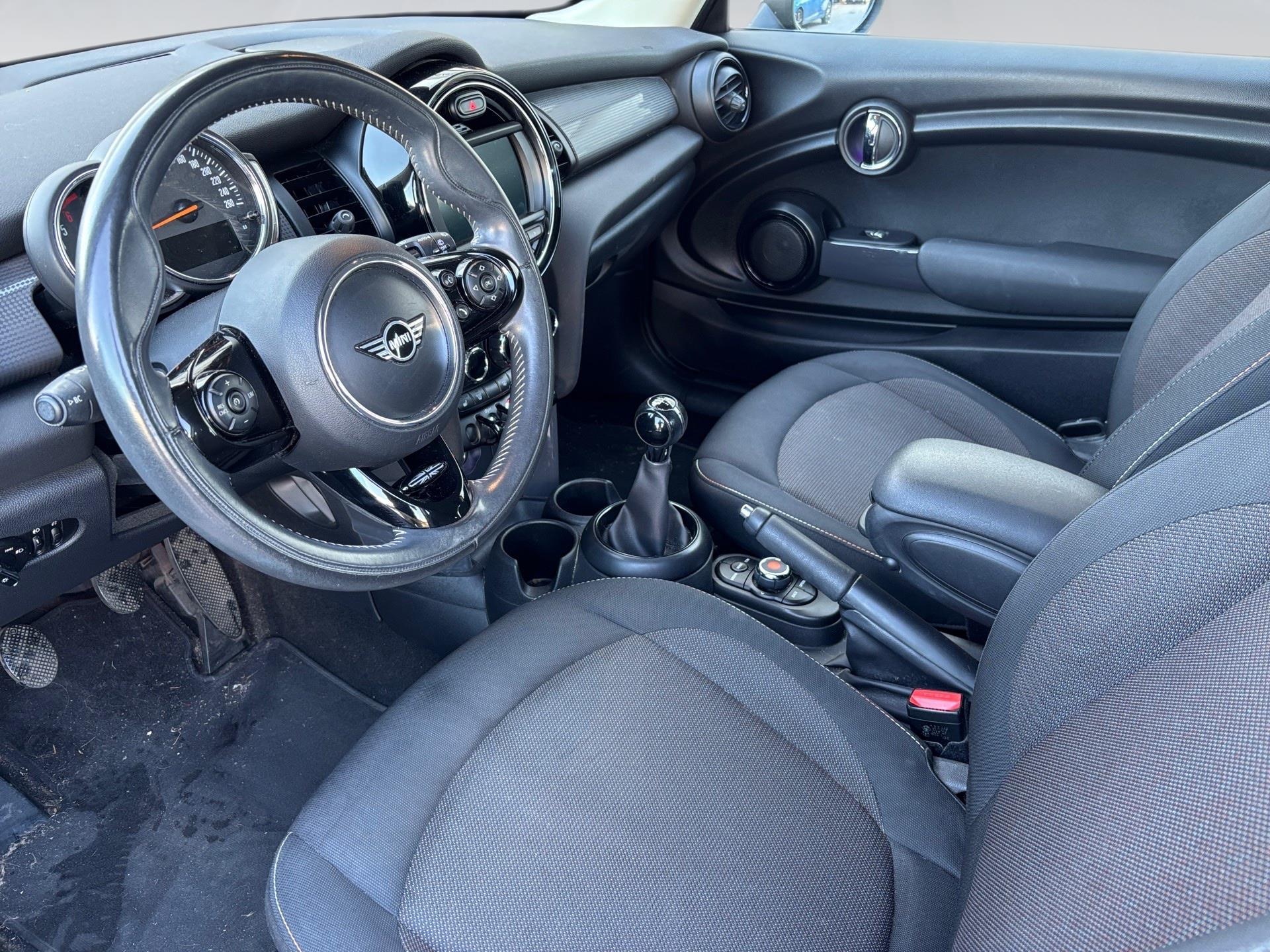 fotoG 7 del MINI MINI 3 Puertas Cooper D 85 kW (116 CV) 116cv Diésel del 2020 en Málaga