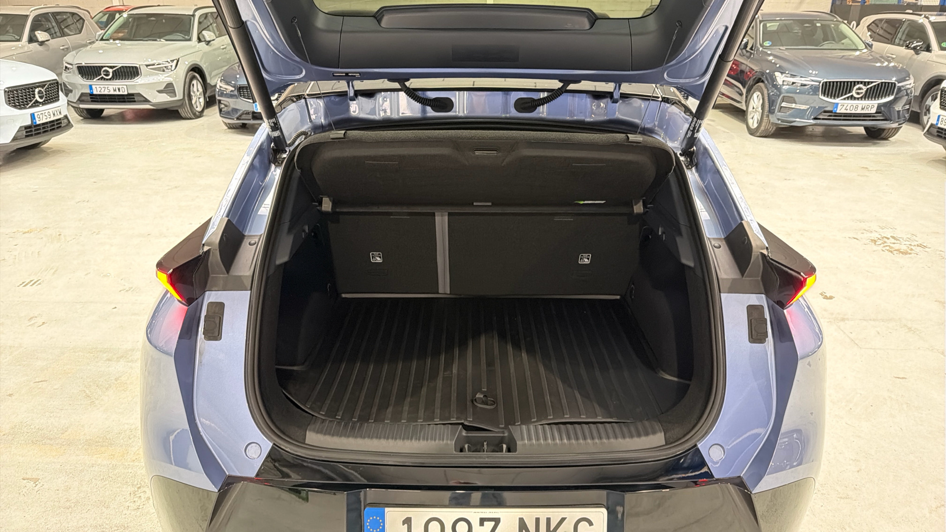 Lynk & Co 02 Km0 109525260 - 8