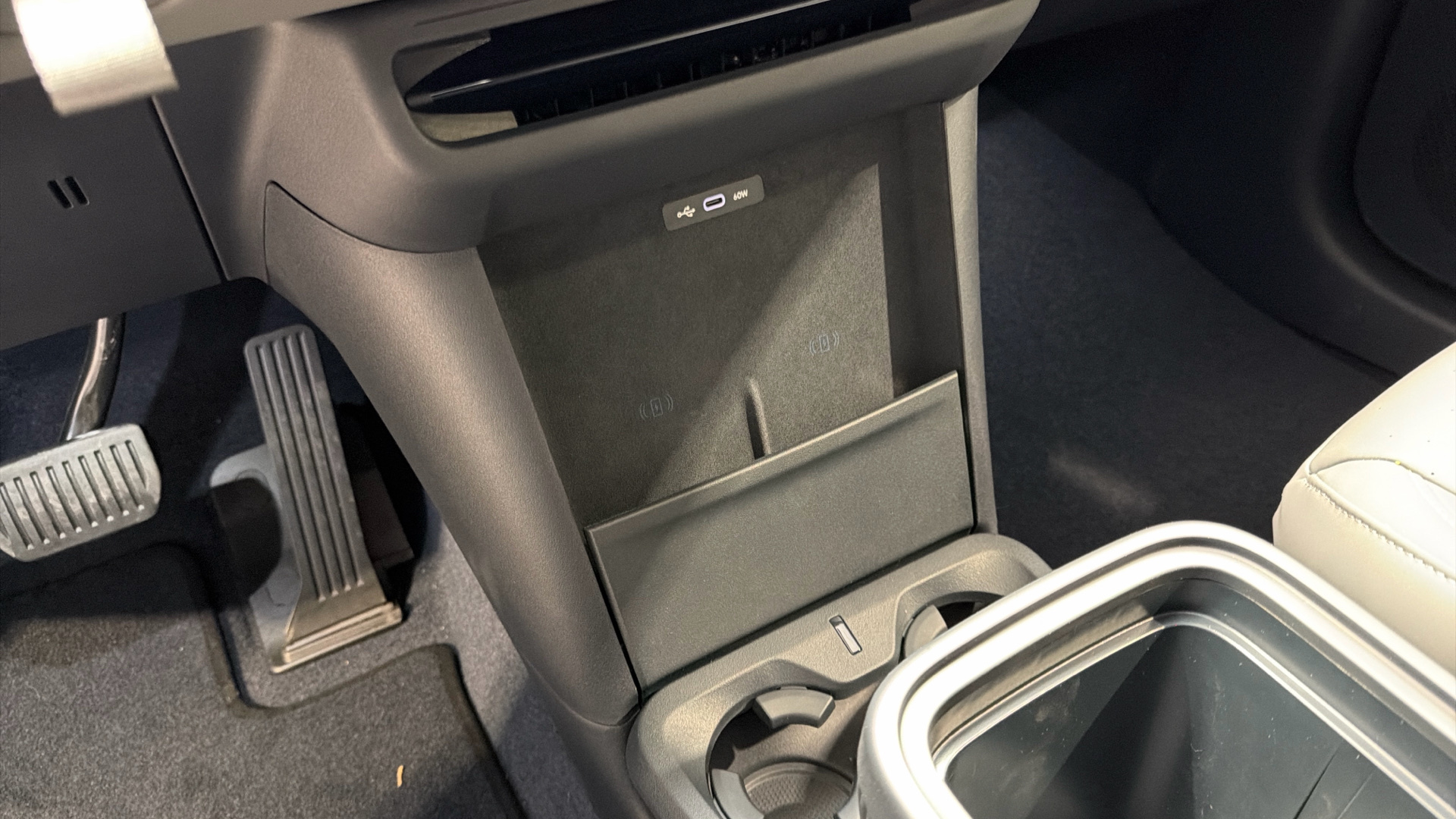 Lynk & Co 02 Km0 109525260 - 41