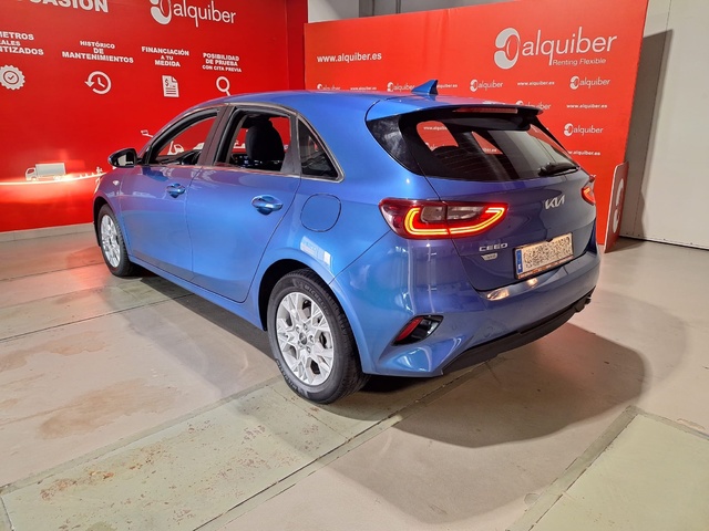 Kia Ceed 1.6 MHEV iMT Drive 100 kW (136 CV)