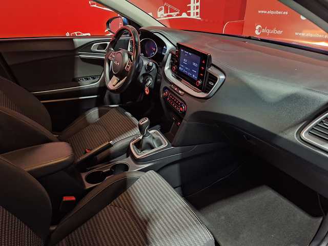 Kia Ceed 1.6 MHEV iMT Drive 100 kW (136 CV)