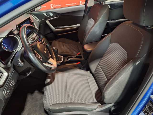 Kia Ceed 1.6 MHEV iMT Drive 100 kW (136 CV)