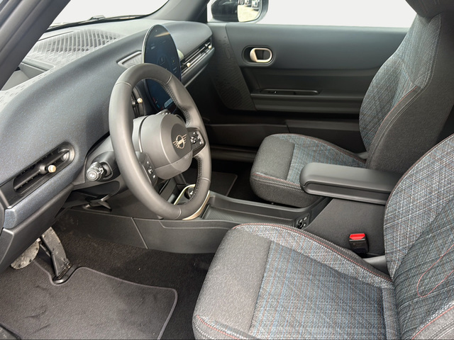 fotoG 12 del MINI MINI Cooper C 115 kW (156 CV) 156cv Gasolina del 2026 en Granada