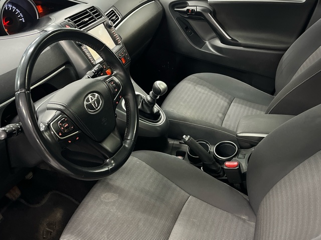 Toyota Verso 115D Advance 82 kW (112 CV)