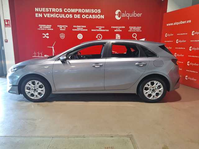 Kia Ceed 1.6 MHEV iMT Drive 100 kW (136 CV)