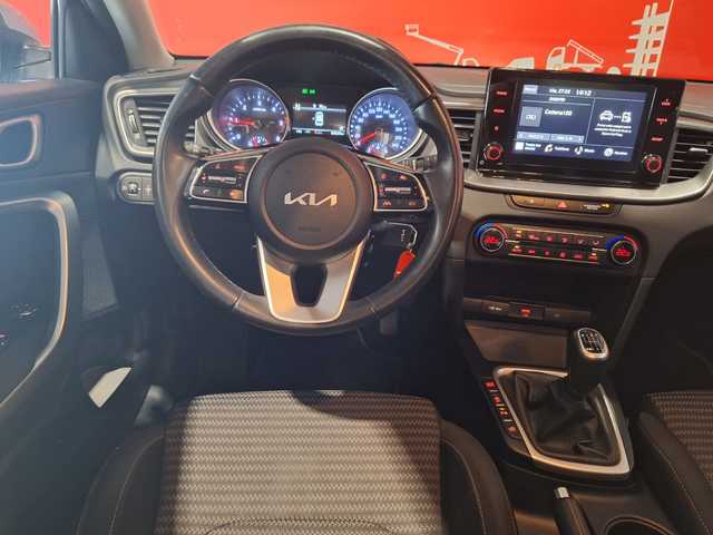 Kia Ceed 1.6 MHEV iMT Drive 100 kW (136 CV)