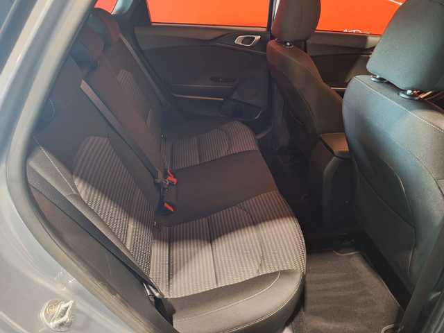 Kia Ceed 1.6 MHEV iMT Drive 100 kW (136 CV)