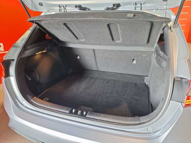 Kia Ceed 1.6 MHEV iMT Drive 100 kW (136 CV)